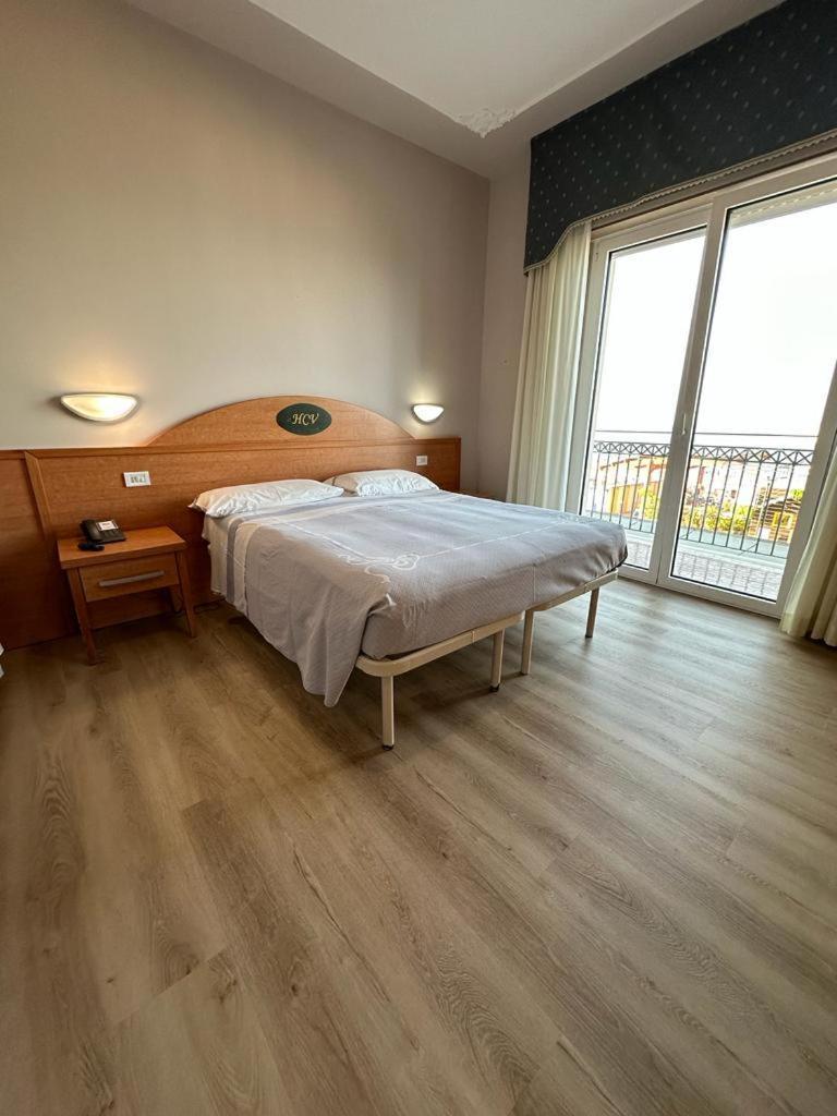 Hotel Costa Verde Pineto Luaran gambar