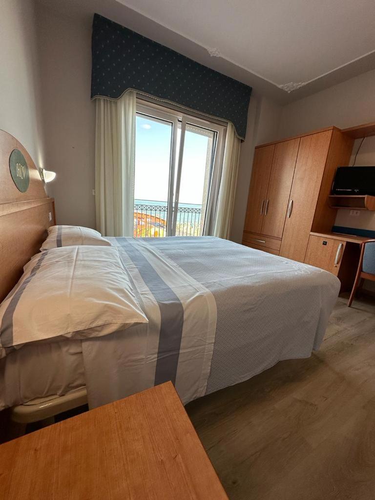 Hotel Costa Verde Pineto Luaran gambar