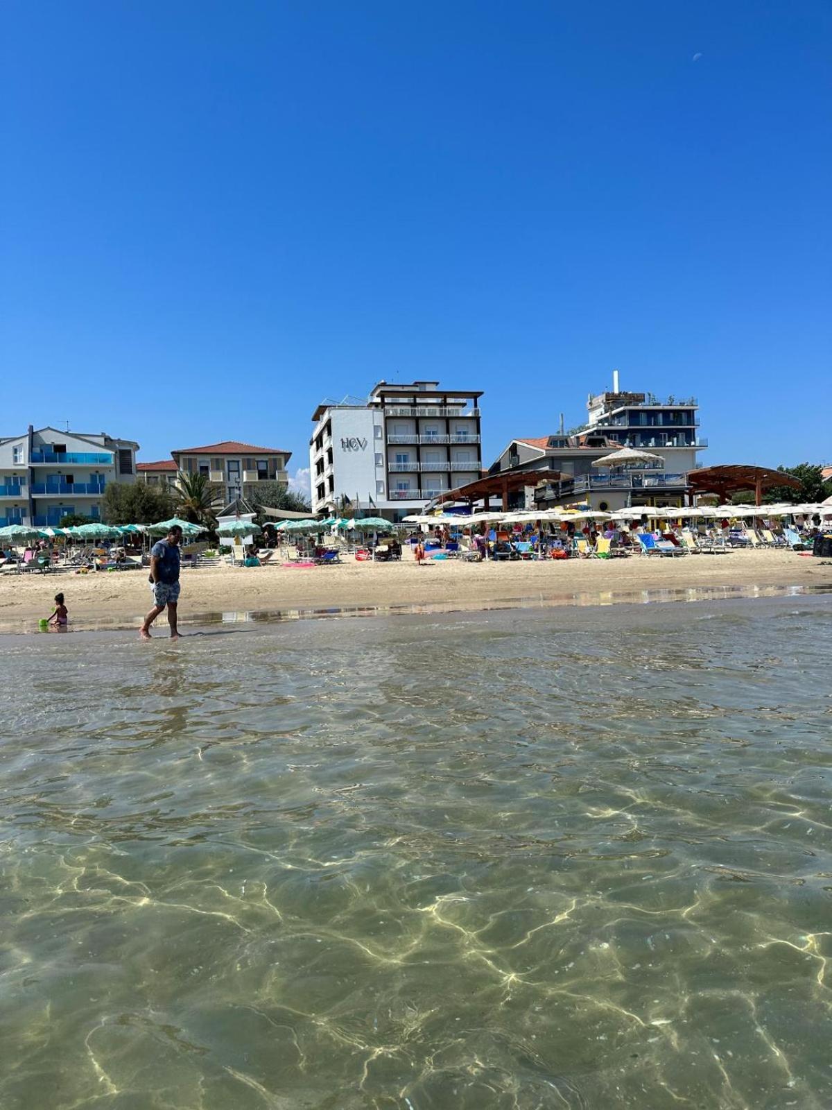 Hotel Costa Verde Pineto Luaran gambar